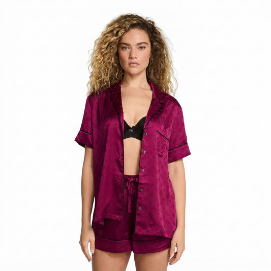 Victoria’s Secret Conjunto de Pijama Satinada Corta.